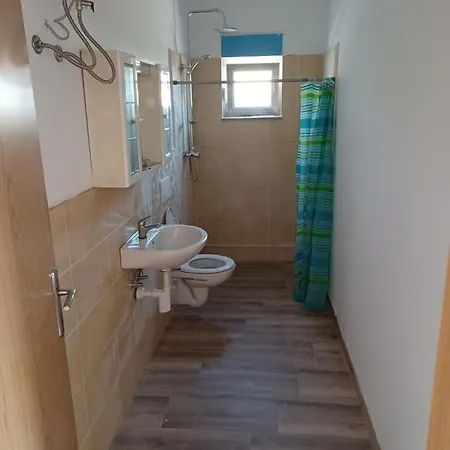 Maksan Apartment Pakostane