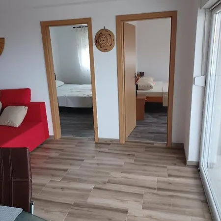 Maksan Apartment *