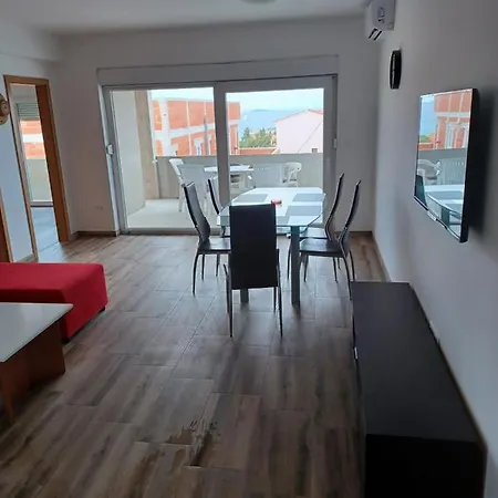 Apartament Maksan